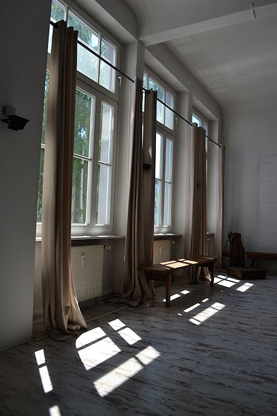 Raum Zwei Fensterfront